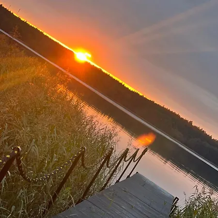 Nad Jeziorem W Charzykowach Apartamento