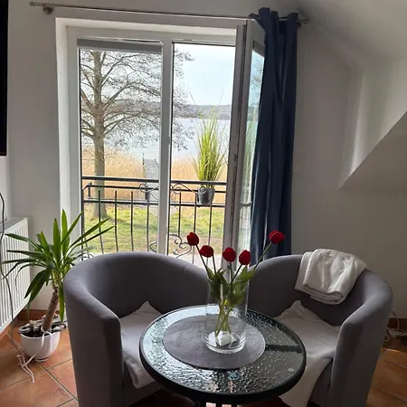 Apartman Nad Jeziorem W Charzykowach