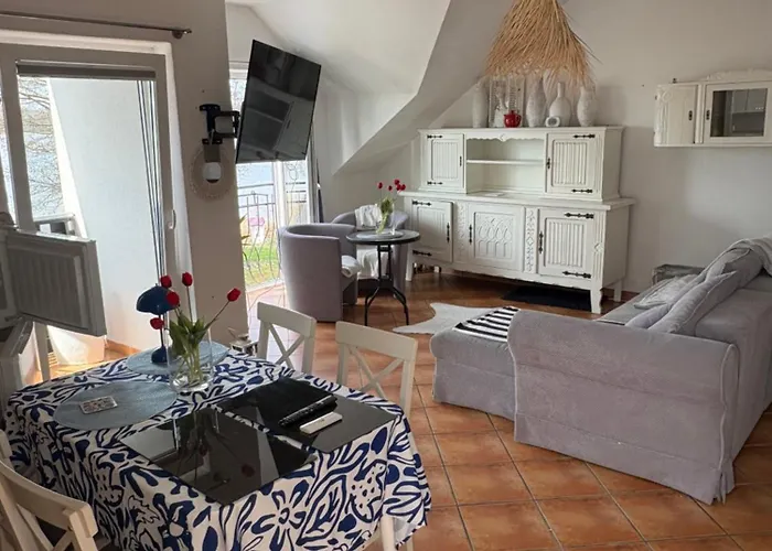 Nad Jeziorem W Charzykowach Charzykowy