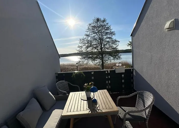 Nad Jeziorem W Charzykowach *